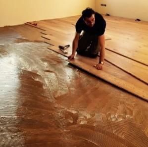 Verschillende manieren van een houten vloer leggen