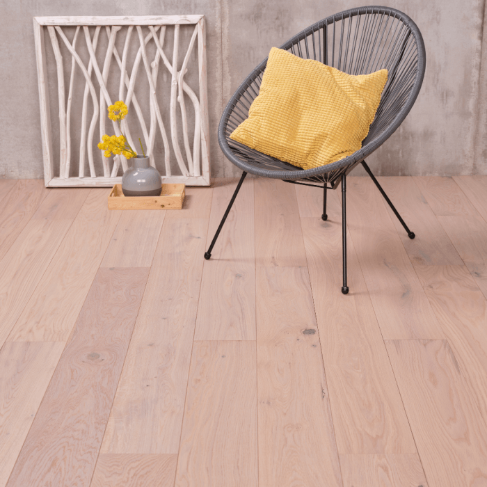 Doe-het-zelf schuren en lakken van een lamelparketvloer (4)