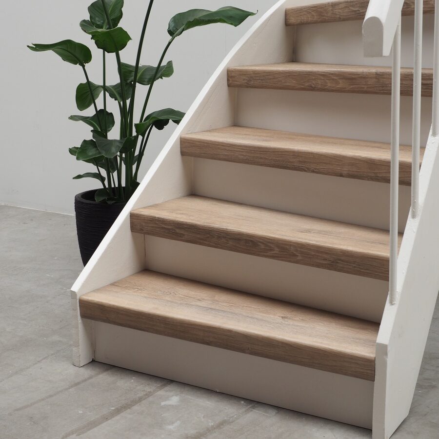 Traprenovatie houtlook 2 Traprenovatie houtlook 2