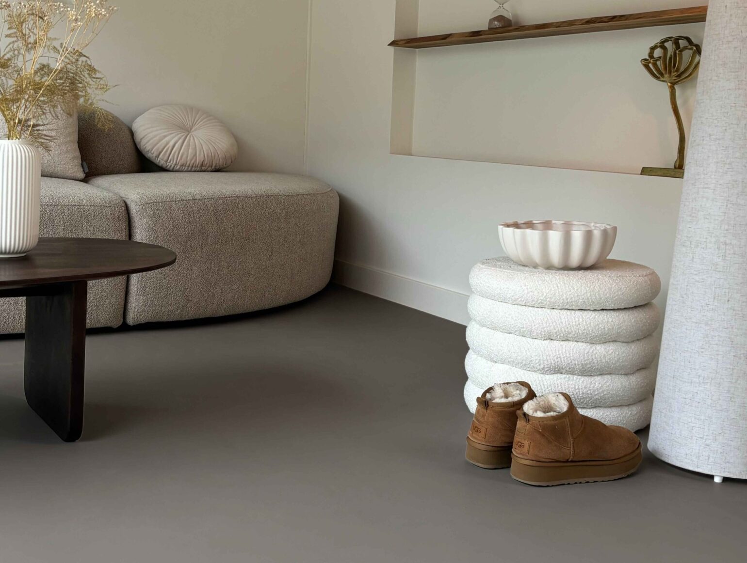 Donkere gietvloer Donkere gietvloer