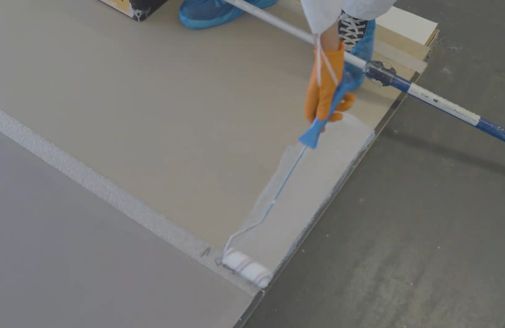 Randen na rollen met de roller van 10cm Randen na rollen met de roller van 10cm