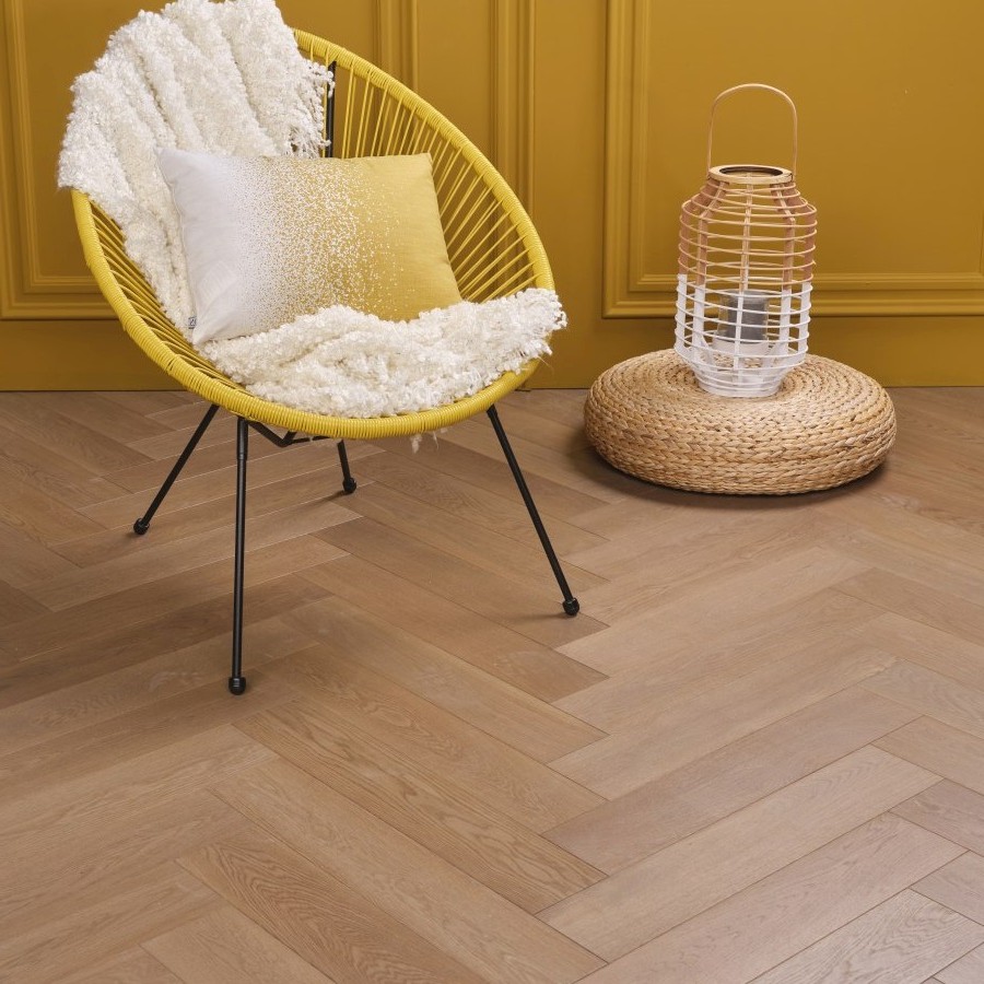 Luxe visgraat houten vloer Luxe visgraat houten vloer