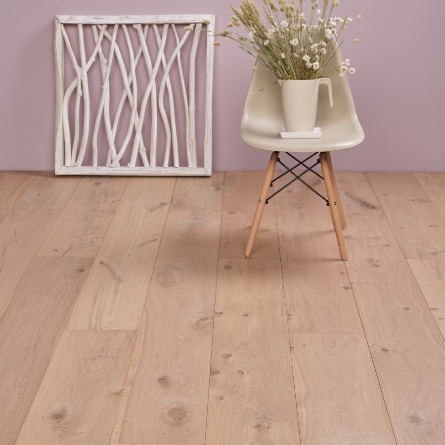 Weissgrund houten vloer in Scandinavisch interieur Weissgrund houten vloer in Scandinavisch interieur